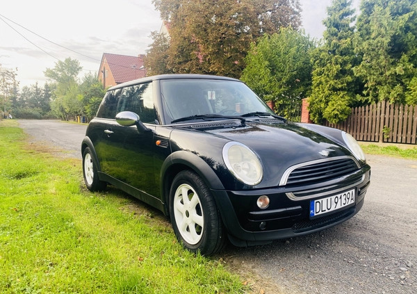 MINI ONE cena 7999 przebieg: 205900, rok produkcji 2002 z Legnica małe 137